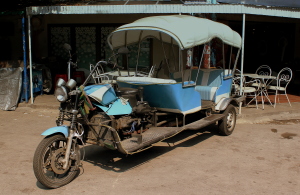 MOTORCYCLE_TRIKE_PATTAYA_THAILAND_FEB_2013_(8577376248)